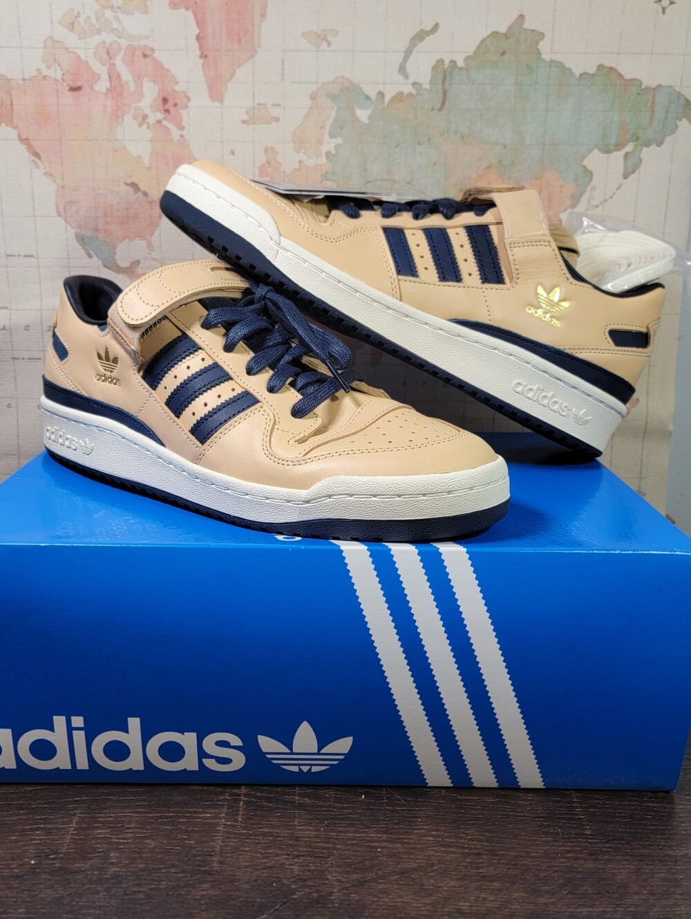 BRAND NEW Adidas Forum 84 Low Beige Blue Men's Size 11.0